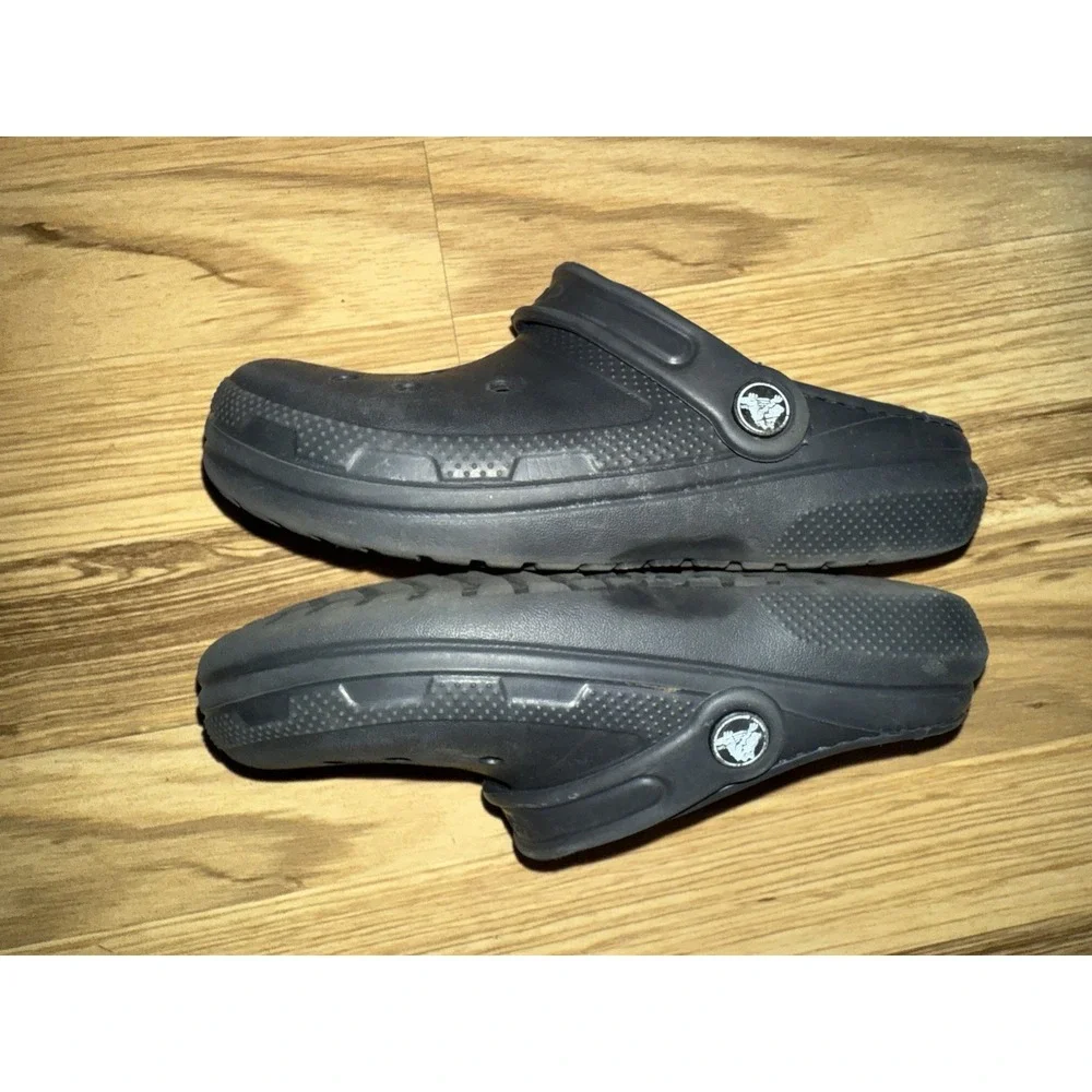 Crocs‎ Classic Lined Clogs Black Fuzzy Warm Shoes Size J2
